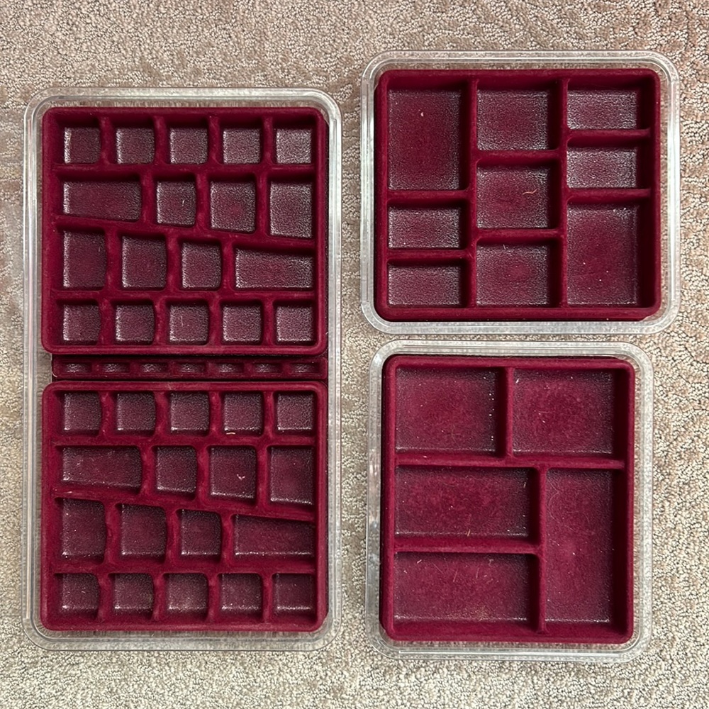 Jewelry organizers